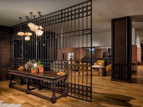 Hotel Valencia Riverwalk
