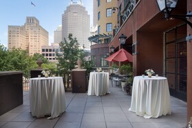 Hotel Valencia Riverwalk