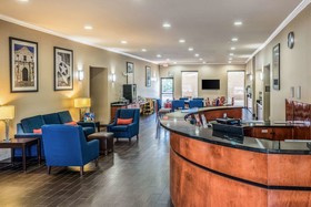 Comfort Suites near Texas State University