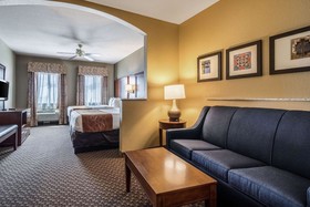 Comfort Suites near Texas State University