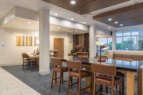 Holiday Inn Express & Suites San Marcos South