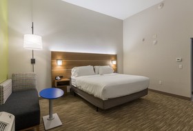 Holiday Inn Express & Suites San Marcos South