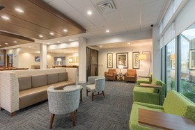 Holiday Inn Express & Suites San Marcos South