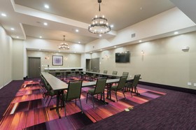 Holiday Inn San Marcos-Convention CTR Area