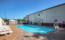 Red Roof Inn San Marcos