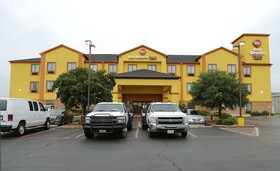 Best Western Plus Schulenburg Inn & Suites