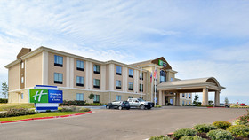 Holiday Inn Express & Suites Schulenburg