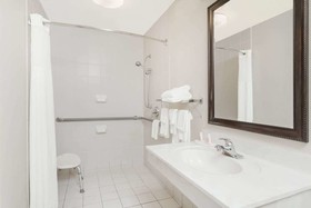 Days Inn by Wyndham Seguin TX