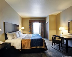Spark by Hilton Selma