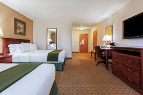 Holiday Inn Express & Suites Selma