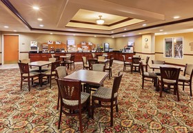 Holiday Inn Express & Suites Selma