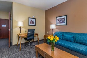 Best Western Plus Shamrock Inn & Suites