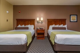 Best Western Plus Shamrock Inn & Suites