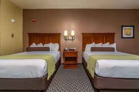 Best Western Plus Shamrock Inn & Suites