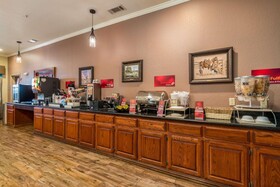 Best Western Plus Shamrock Inn & Suites