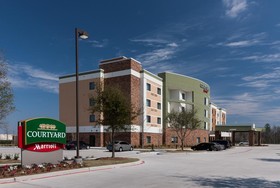 Courtyard Houston North/Shenandoah