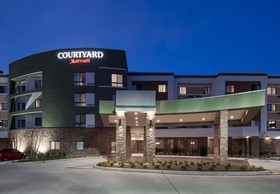 Courtyard Houston North/Shenandoah