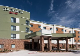 Courtyard Houston North/Shenandoah
