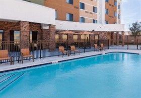 Courtyard Houston North/Shenandoah