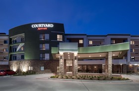 Courtyard Houston North/Shenandoah