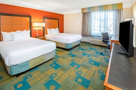 La Quinta Inn & Suites by Wyndham Sherman