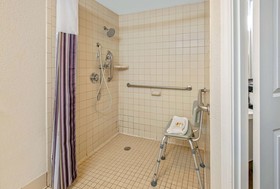 La Quinta Inn & Suites by Wyndham Sherman