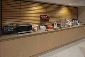 La Quinta Inn & Suites by Wyndham Sherman