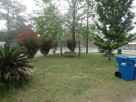 Garden Inn & Suites