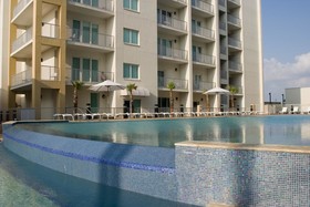Peninsula Island Resort & Spa
