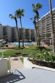 Royale Beach & Tennis Club