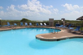 Royale Beach & Tennis Club