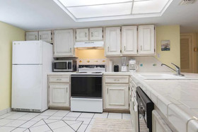 Saida Tower III by Padre Island Rentals