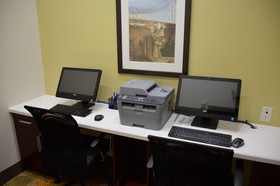 Best Western Plus Spring Inn & Suites
