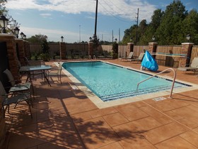 Best Western Plus Spring Inn & Suites
