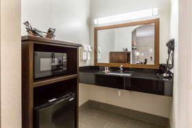 Scottish Inns & Suites