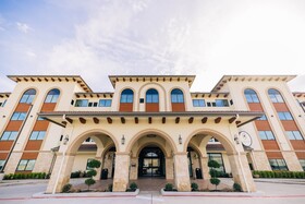 Hotel Indigo Spring – Woodlands Area