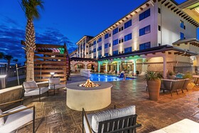 Hotel Indigo Spring – Woodlands Area