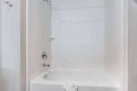 La Quinta Inn and Suites by Wyndham Houston Spring South