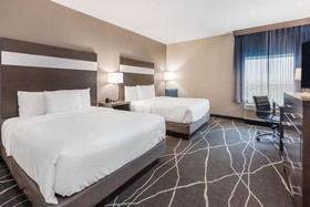 La Quinta Inn and Suites by Wyndham Houston Spring South