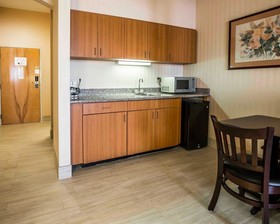 Comfort Suites Stafford