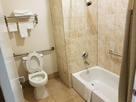 Executive Inn & Suites