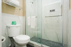 Budget Host Inn & Suites Sugar Land