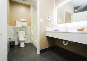 Budget Host Inn & Suites Sugar Land