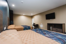 Budget Host Inn & Suites Sugar Land