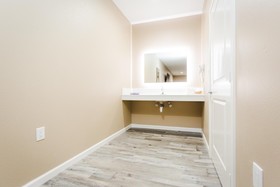 Budget Host Inn & Suites Sugar Land