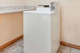 Holiday Inn Express & Suites Sulphur Springs