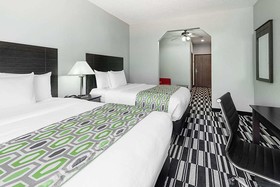 Holiday Inn Express & Suites Sulphur Springs