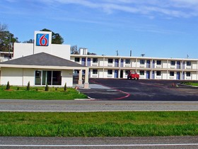 Motel 6 Sulphur Springs