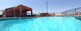 Econo Lodge Inn & Suites