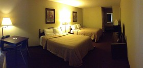 Econo Lodge Inn & Suites
